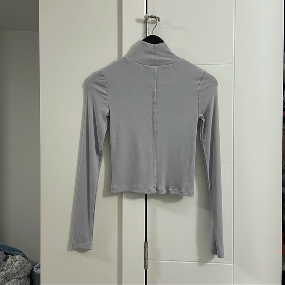 wilfred turtle neck long sleeve - Picture 2 of 3